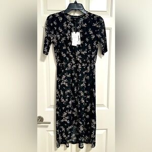 41 Hawthorn Floral Dress